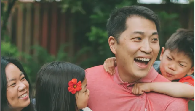 Rahasia Membangun Kesan Pertama yang Tak Terlupakan: Lebih dari Sekadar Penampilan