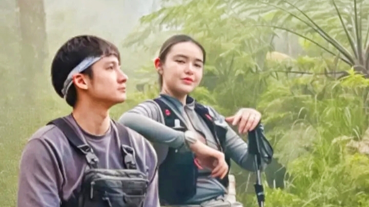 Momen Hangat Amanda Manopo dan Kenny Austin di Gunung Merbabu Picu Spekulasi Publik