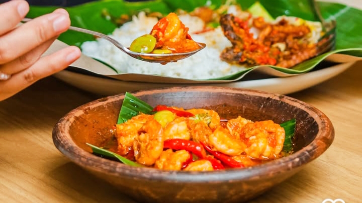 Jelajah Kuliner Medan: Dari Warung Legendaris hingga Danau Toba yang Memesona