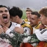 Kapten Pertama Indonesia di Bundesliga, Kevin Diks Ukir Sejarah